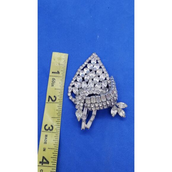 Vintage RARE Kramer NY Leaf Brooch Rhinestone Huge Layered Ribbons Signed - Picture 9 of 13